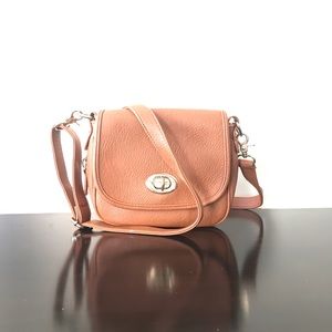 Brown / tan faux leather crossbody bag